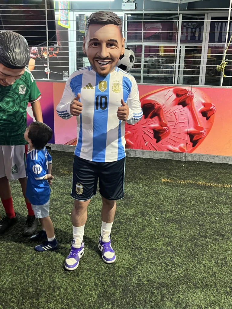 cabezón de Messi para fiestas de fútbol