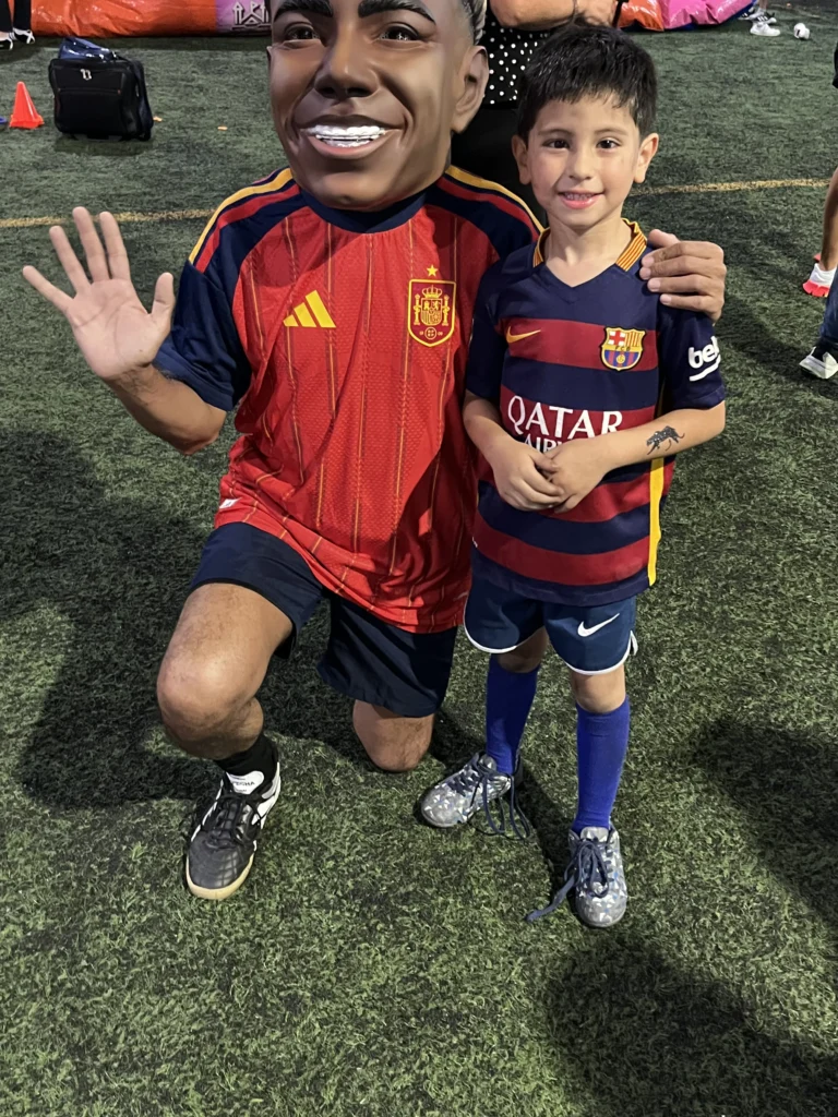 fiesta de futbol con lamine Yamal